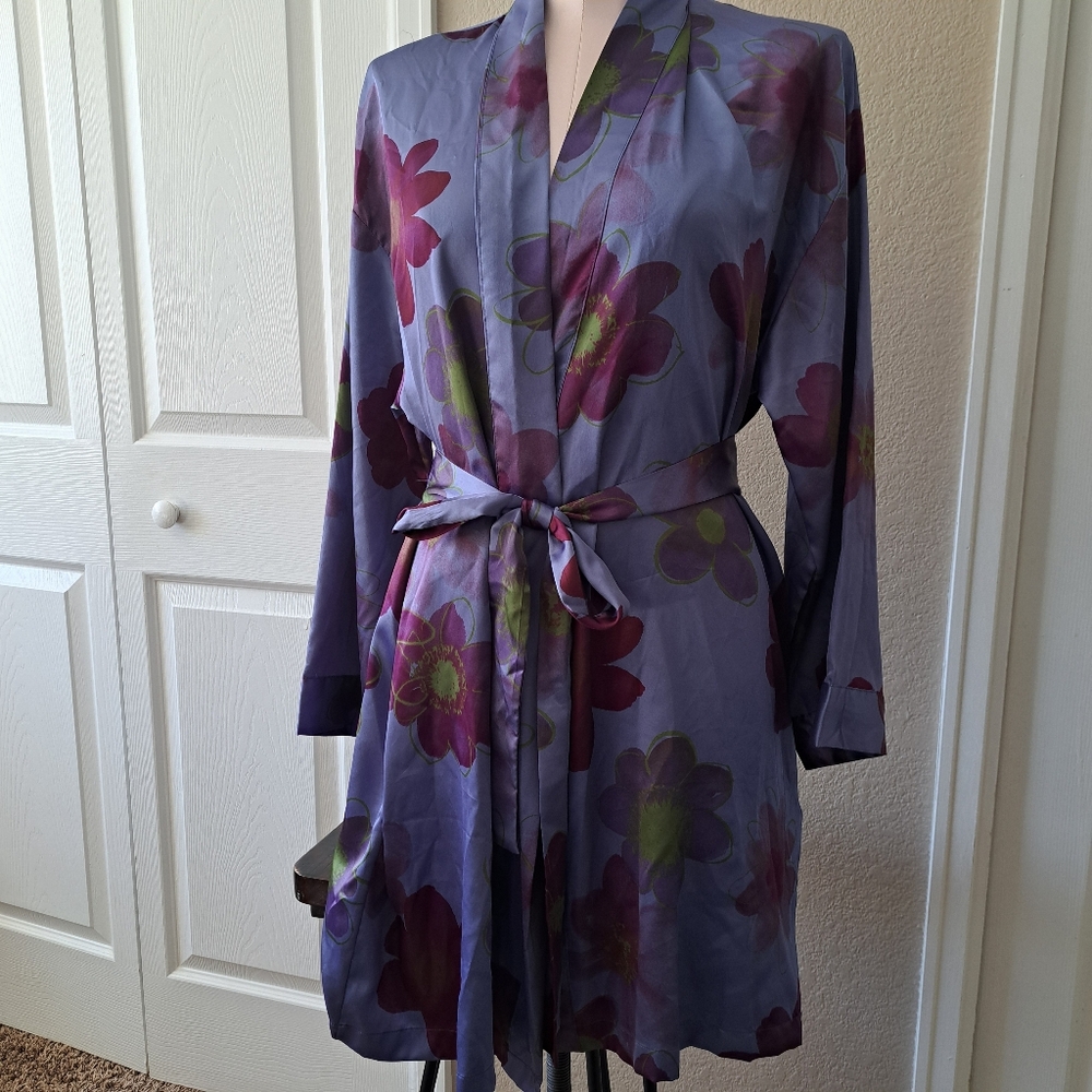 Victoria's Secret Modern Coquette & Feminine Purple Robe One Size